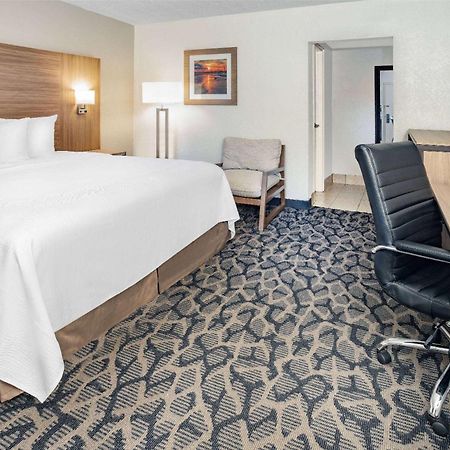 Ramada By Wyndham West Atlantic City Egg Harbor Township Eksteriør billede