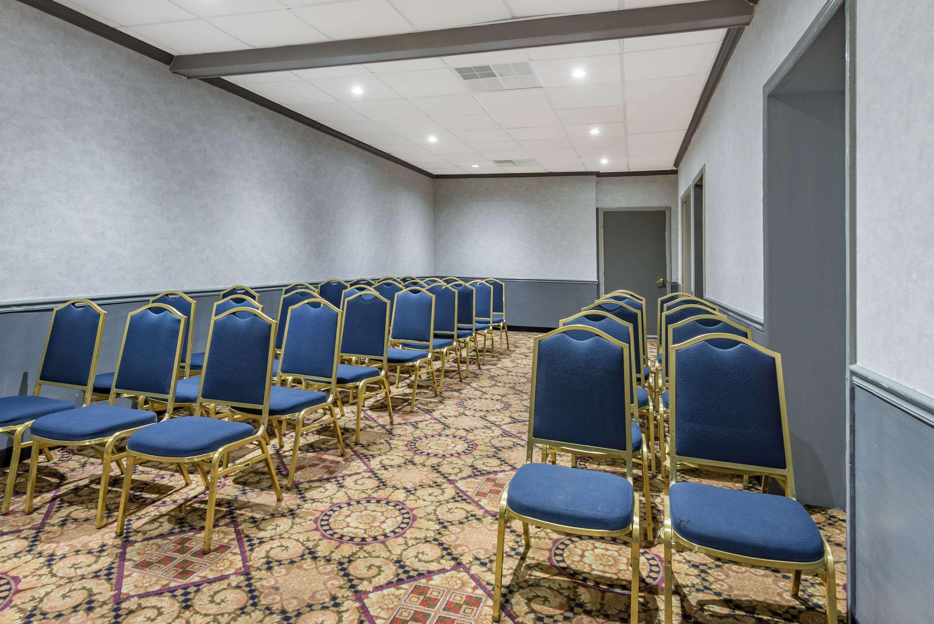 Ramada By Wyndham West Atlantic City Egg Harbor Township Eksteriør billede