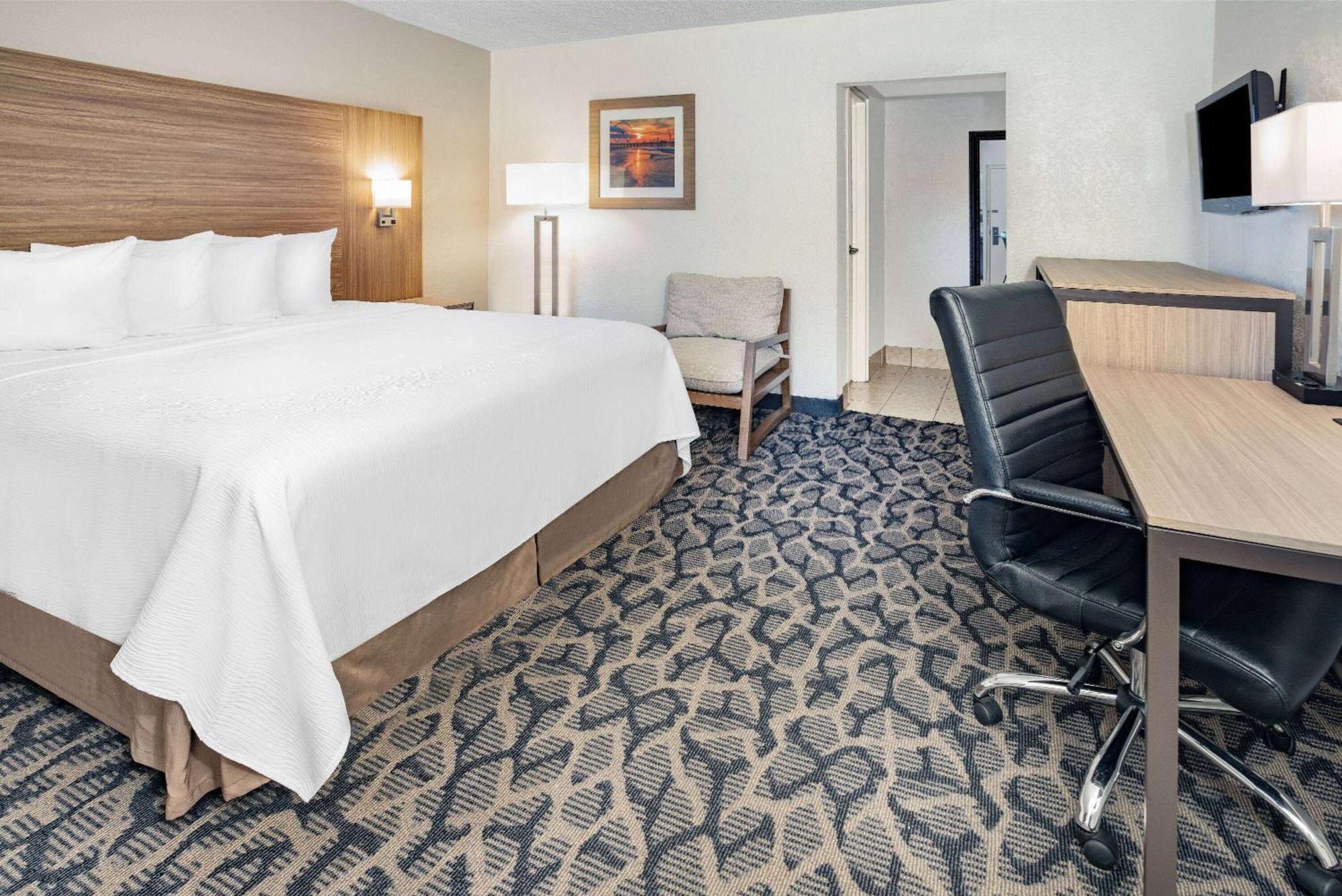 Ramada By Wyndham West Atlantic City Egg Harbor Township Eksteriør billede