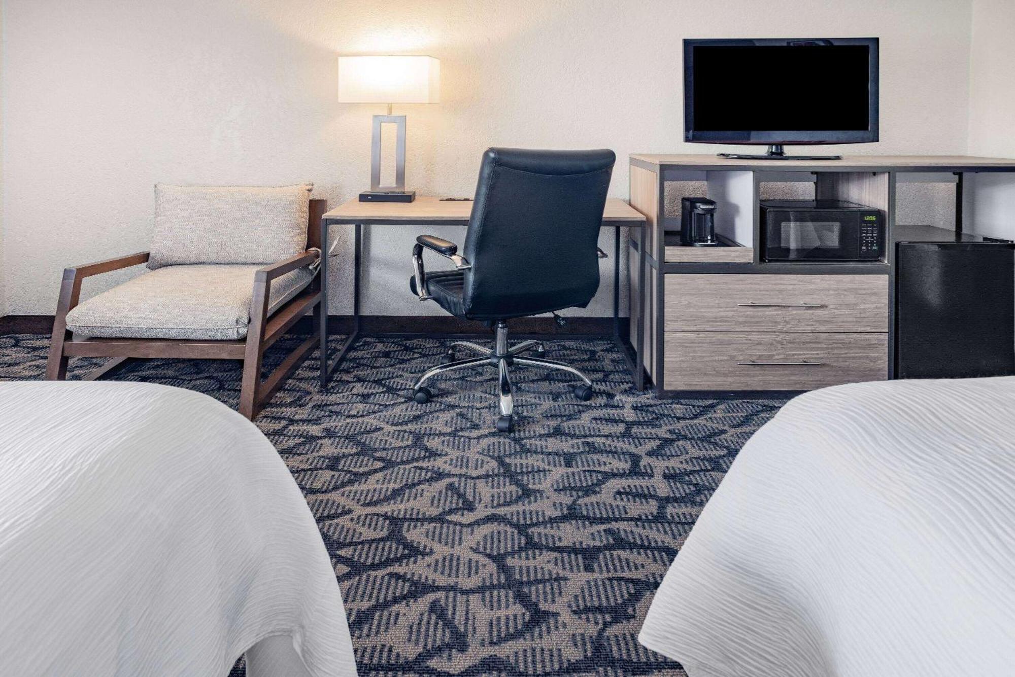 Ramada By Wyndham West Atlantic City Egg Harbor Township Eksteriør billede