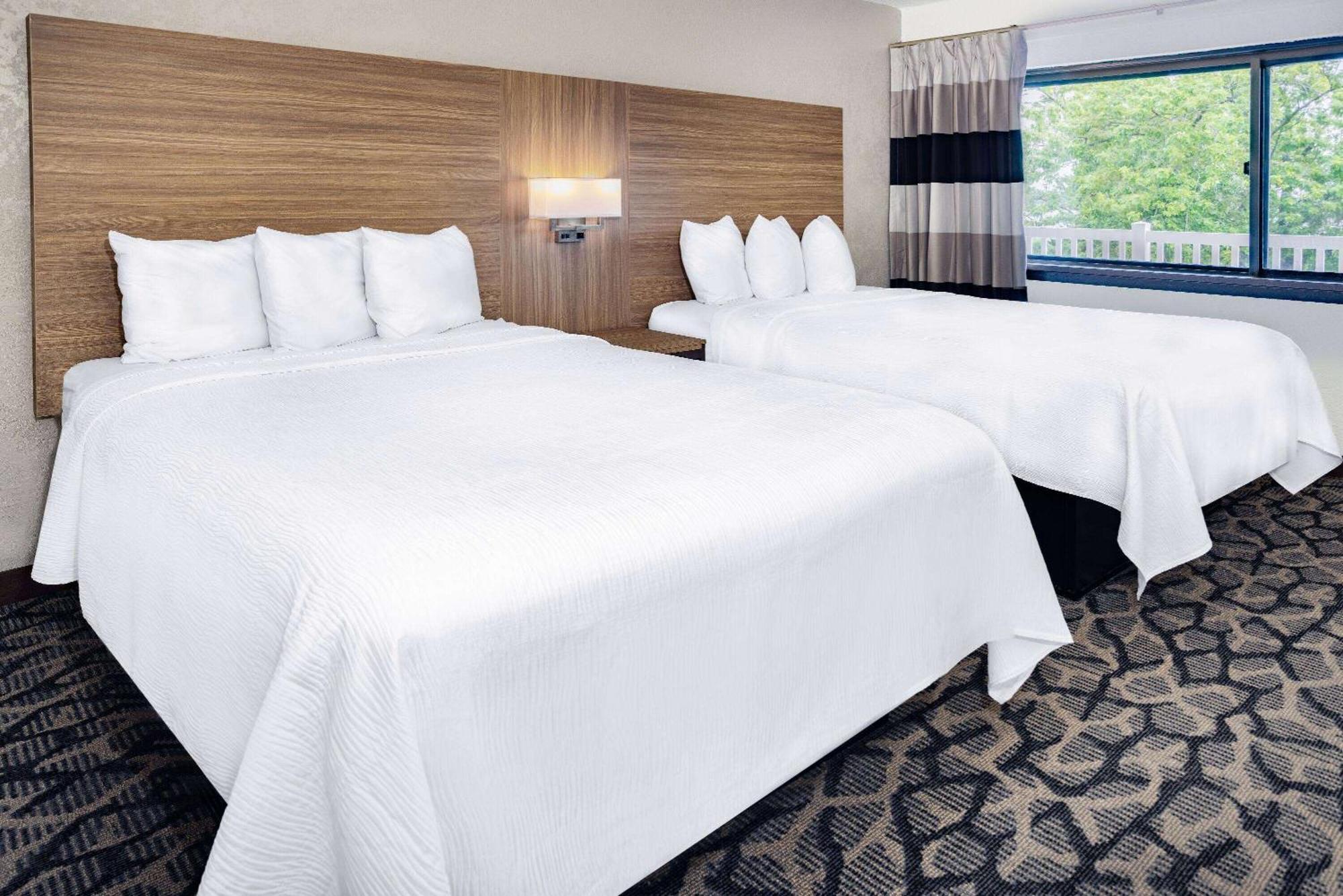 Ramada By Wyndham West Atlantic City Egg Harbor Township Eksteriør billede